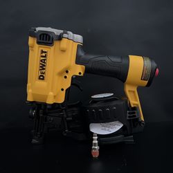 DEWALT Pneumatic 15 Coil Roofing Nailer for Sale in Menifee CA
