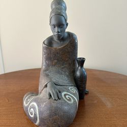 Lladro African Woman Figurine 01012473 - Rare!