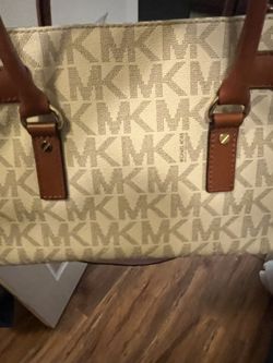 Michael Kors Like New Pick Up Today 