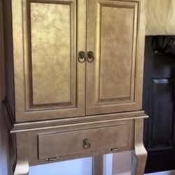 Armoire Cabinet 