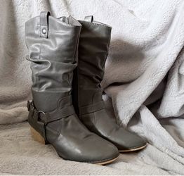 Grey Mid-Calf Slouchy Boots size 9
