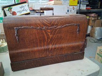 Wilson Rotary antique Sewing machine in Oak case
