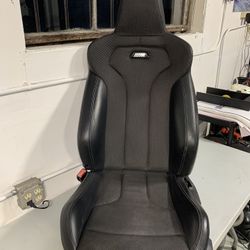 Full Set Seats  Not Parting Out 