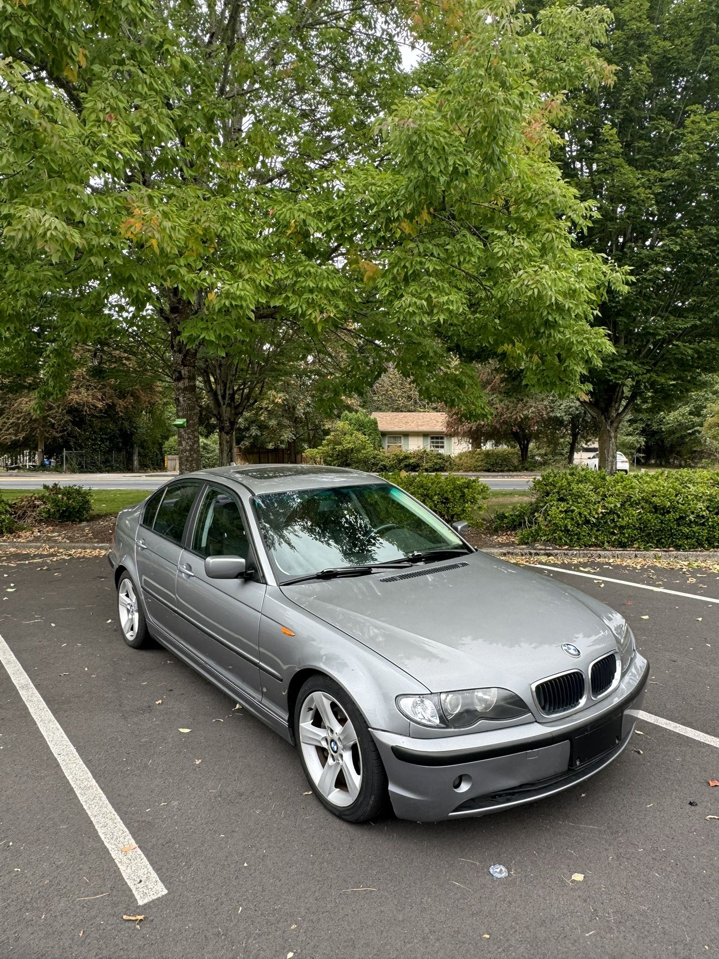2004 BMW 325i