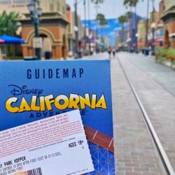 Disney Land Park Hopper 