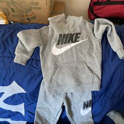 Nike Sweat Suit 