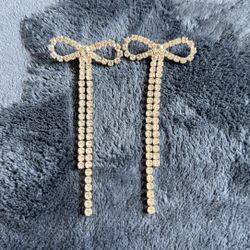 Bow Silver Dangle Lightweight Earrings