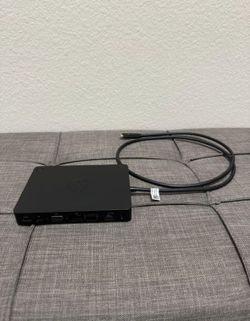 Dell WD15 Monitor Dock 4K with 180W Adapter, USB-C