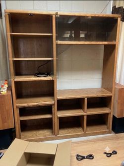 Entertainment center