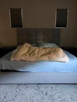 Free queen size bed and mattress