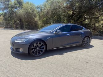 2015 Tesla Model S
