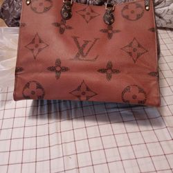 2 tone brown purse