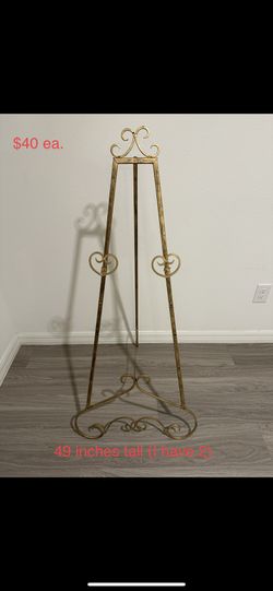Gold Picture Stand 