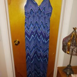 Really Pretty Ladies Size Medium Long Sundress