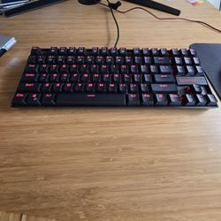 Gaming keyboard 