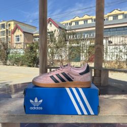 Buty sportowe Adidas 39