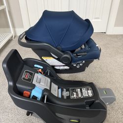 UPPABABY MESA MAX  V2  Carseat 