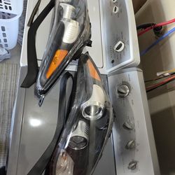 Kia Sportage Headlights