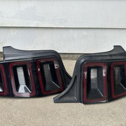 2013-2014 mustang Tail Lights 