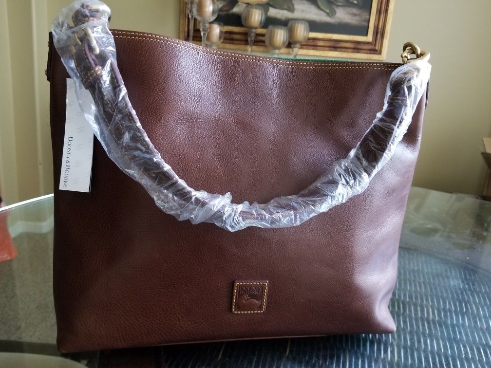 Dooney and Bourke Florentine Extra Large Courtney Sac