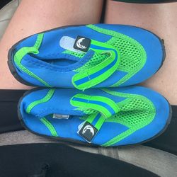 Blue and green triangle beach water shoes