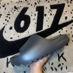 Adidas Yeezy Slide Onyx 