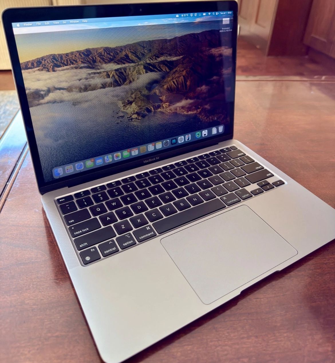 💻 Fully Functional MacBook Air with Touch ID 13" 16GB 256GB– Only $340! 🔥