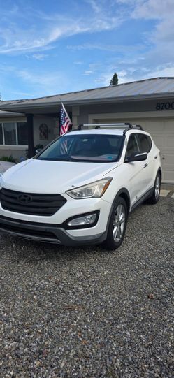 2014 Hyundai Santa Fe low miles