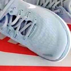 Nike Free RunLobo Running 9.5 Women.
