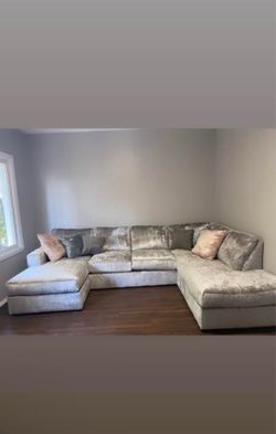Sectional couch