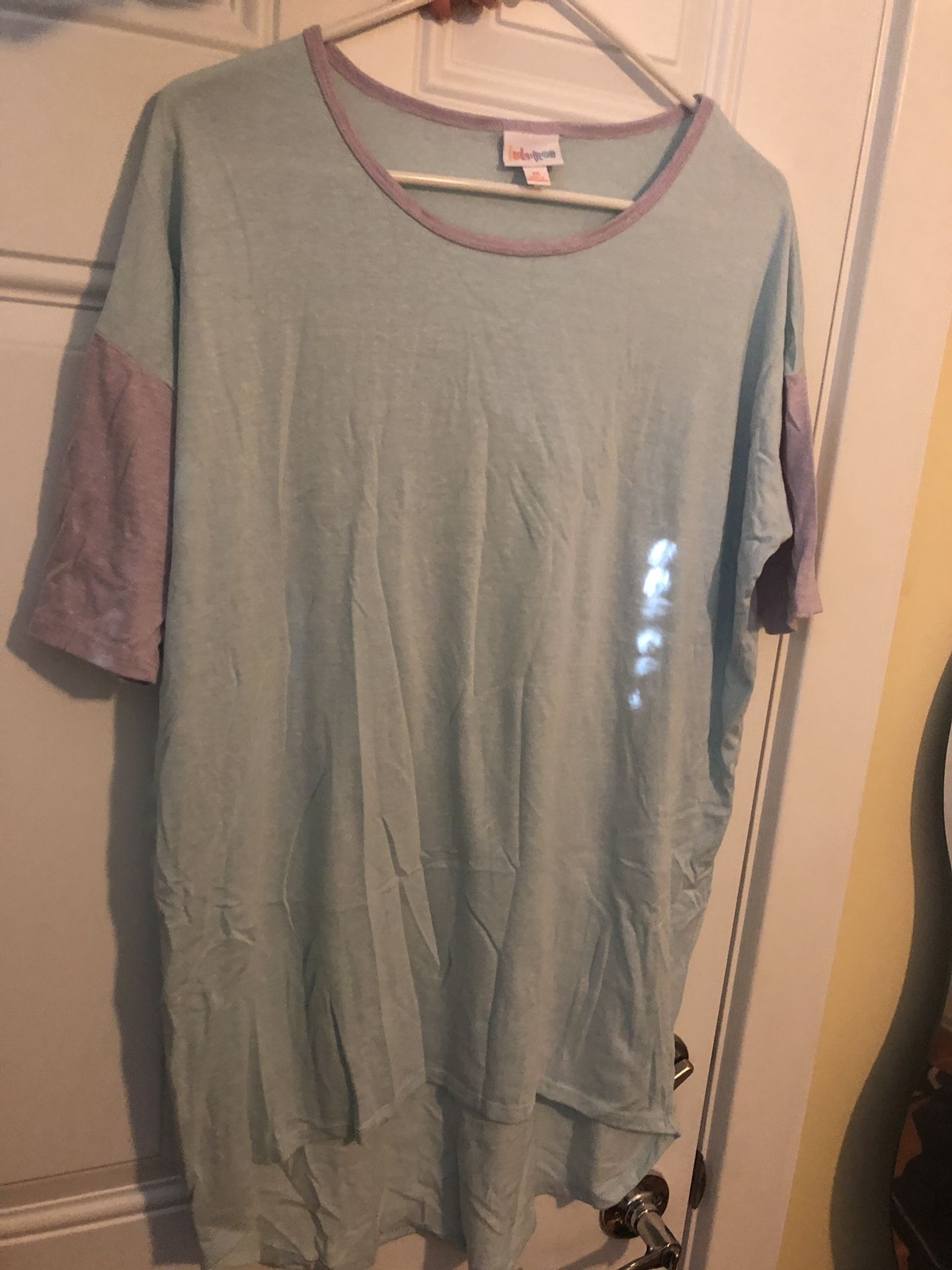 Lularoe shirt