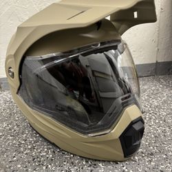 Brand New Scorpion Exo-at950 Helmet Size Medium 