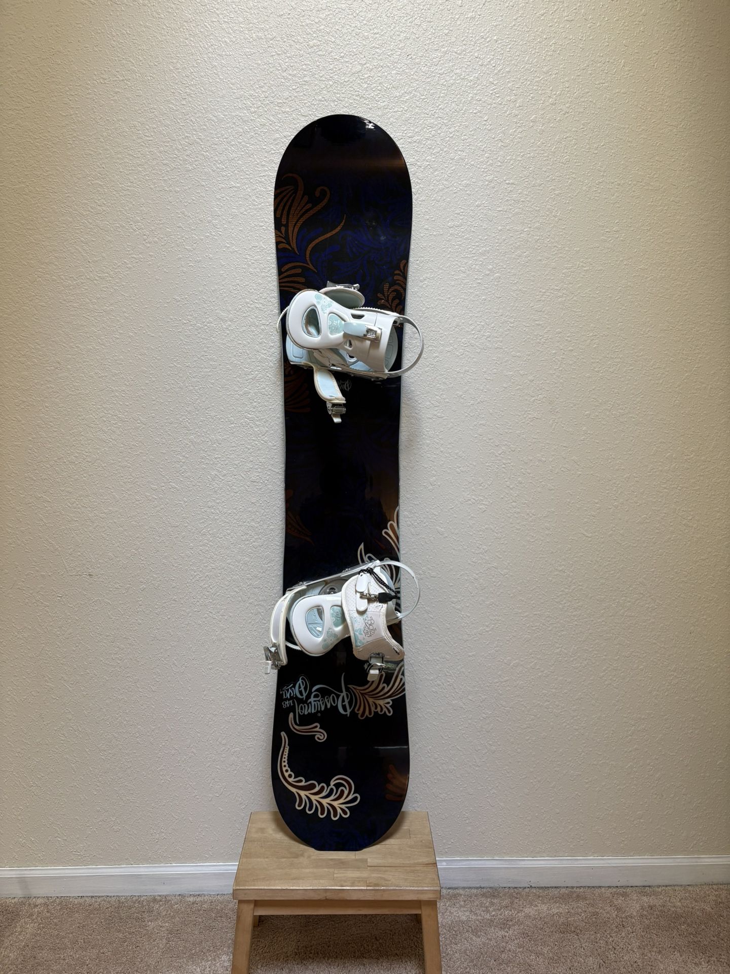 Snowboarding Gear Set Woman 8.5 M Board