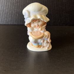 Vintage Miss Mitzie By Heartline Porcelain Figurine ( Girl Eating With Puppy)