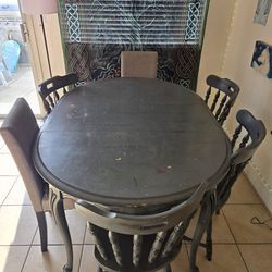 Wooden Extendable Dining Table 29" Tall 41"x 41" Extendable to 5' Long with Chairs