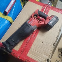 Sawzall Milwaukee Fuel  W Vattery 