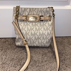 Michael Kors Crossbody Bag