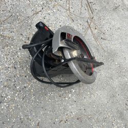 For Sale: Skil 7.25-Inch Circular Saw