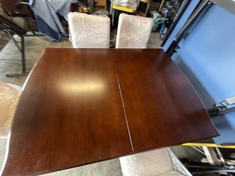 Wood dinning table $120