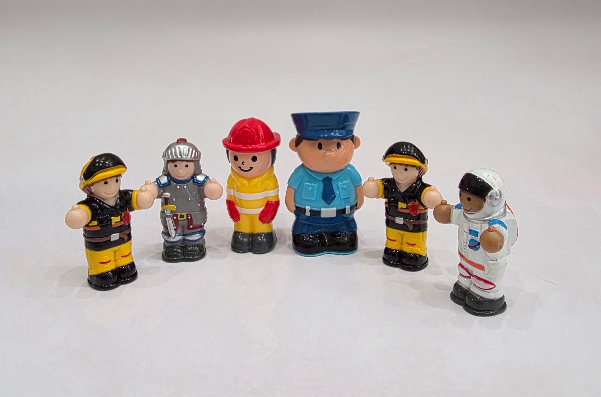 ๐ฎ๐๐งโ๐ Little People / Kids Toy Figures Bundle