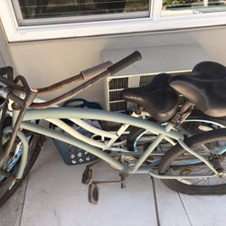 2 Beach Cruiser  Plus Bike Rack And Bike Lock