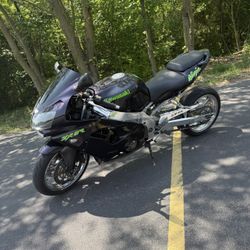 2002 Kawasaki Ninja 900