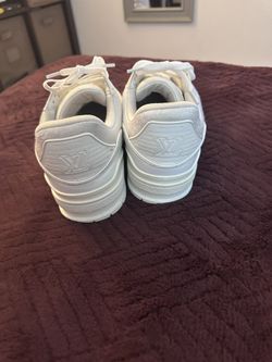 Tenis LV