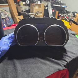 Guage Cluster For A Nissan Versa 