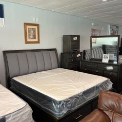 King Size Bedroom Set. 🚚WE DELIVER🚚