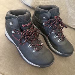 New Woman Columbia Omni Grip boots size 8.5