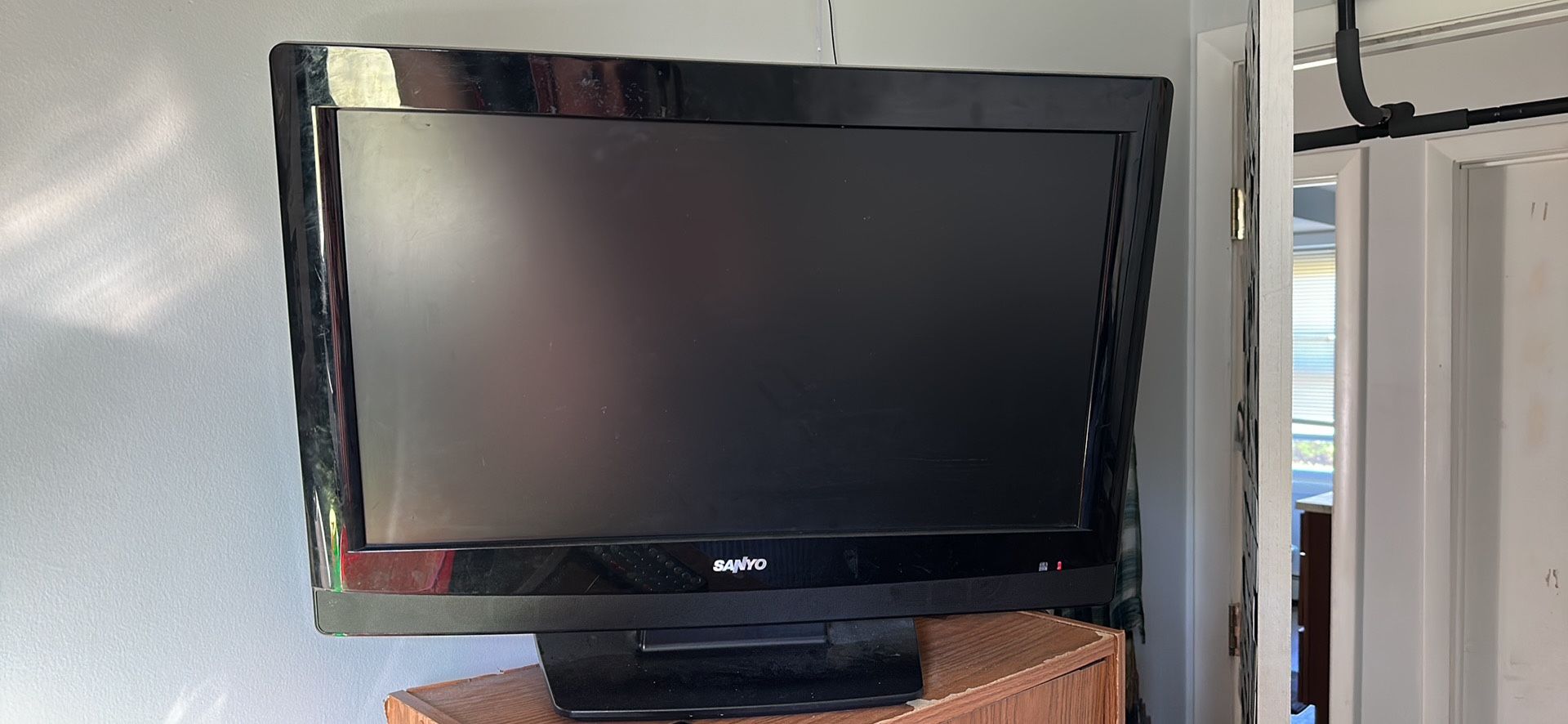 Sanyo 36-inch Television