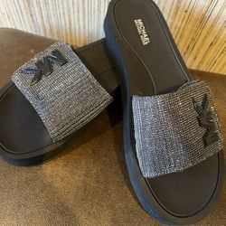 Authentic MK Shoes Size 8 Brand New