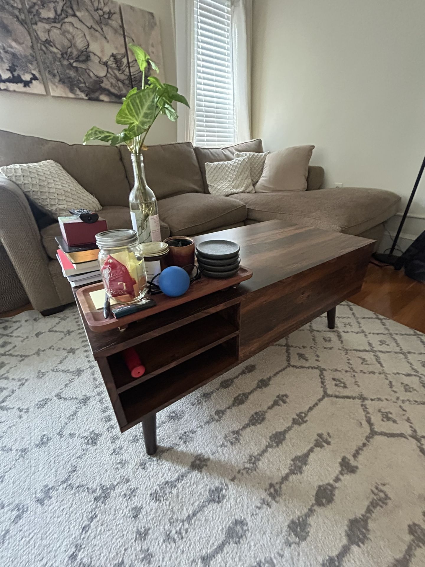 Lift Top Coffee Table- Pickup End Of July !!