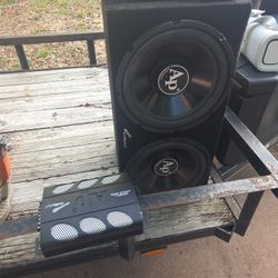 12s Subwoofers And Amp